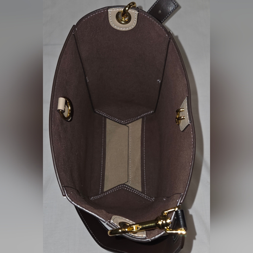 Aallyn Jordan Bucket Bag - Picture 13 of 16